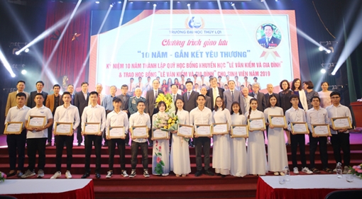 Hai doanh nhân Việt Nam lọt vào top 10 “Anh hùng từ thiện” châu Á