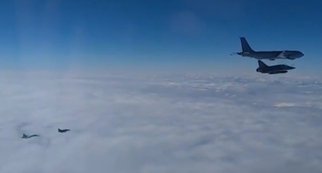 Nga tung video tiêm kích Su-27 "đuổi" máy bay Pháp ở Biển Đen